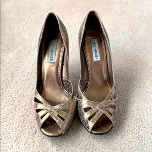 Steve Madden Mirranda peep toe heels
